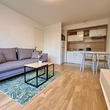 Apartment Entire Appartment, 2 Confortable At